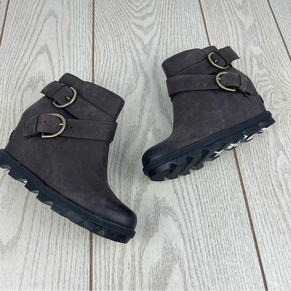 Sorel Joan Of Arctic Wedge II Leather Buckle Booties 6.5M Blackened Brown $235 - Picture 4 of 10